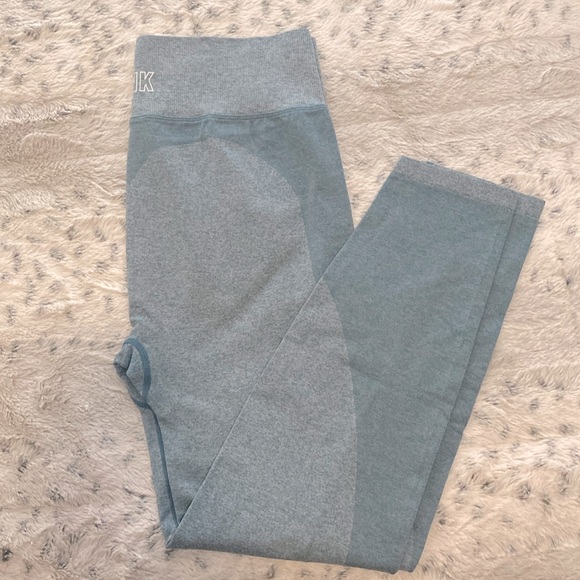 VS PINK SEAMLESS LEGGINGS - Picture 1 of 3